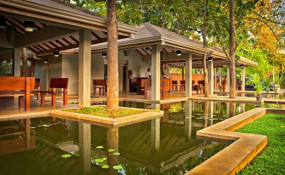 Fresco Water Villa Sigiriya Esterno foto