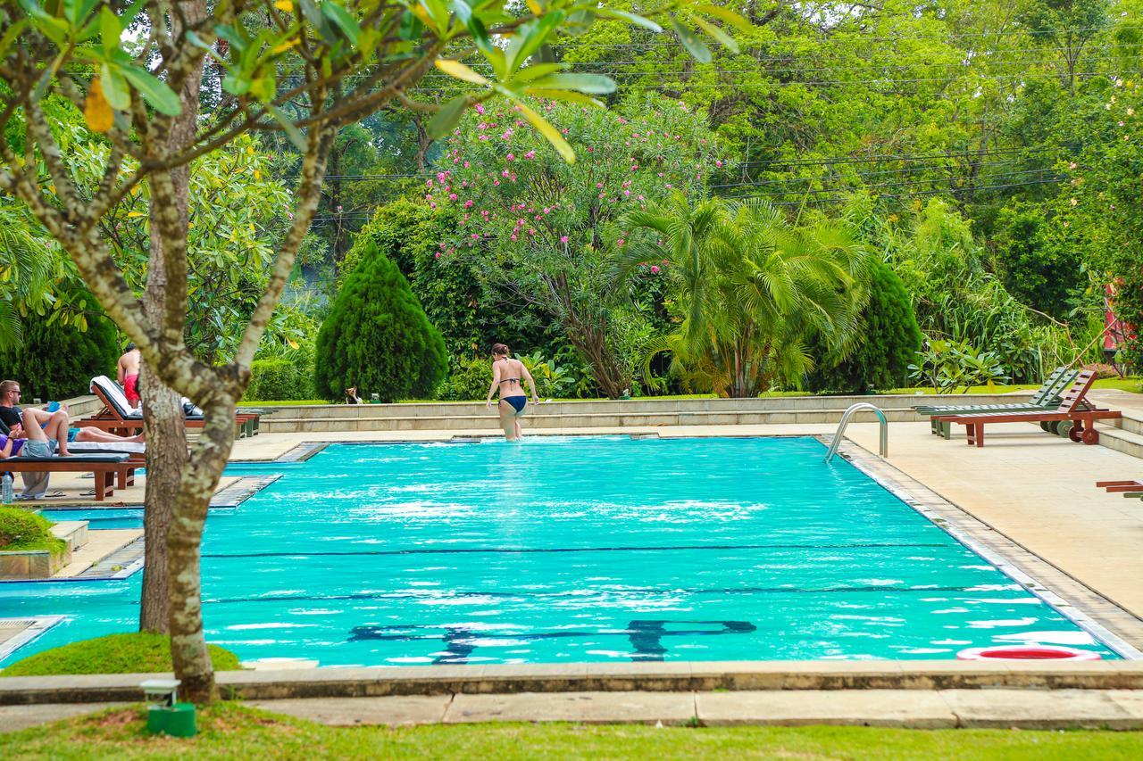 Fresco Water Villa Sigiriya Esterno foto